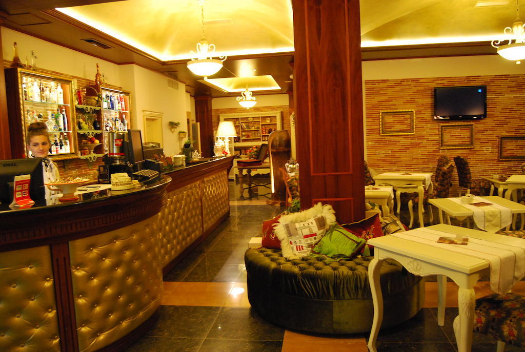 2 Kitarrat Boutique Hotel & Spa Durrës Kültér fotó