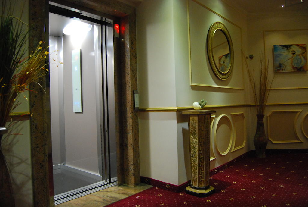 2 Kitarrat Boutique Hotel & Spa Durrës Kültér fotó