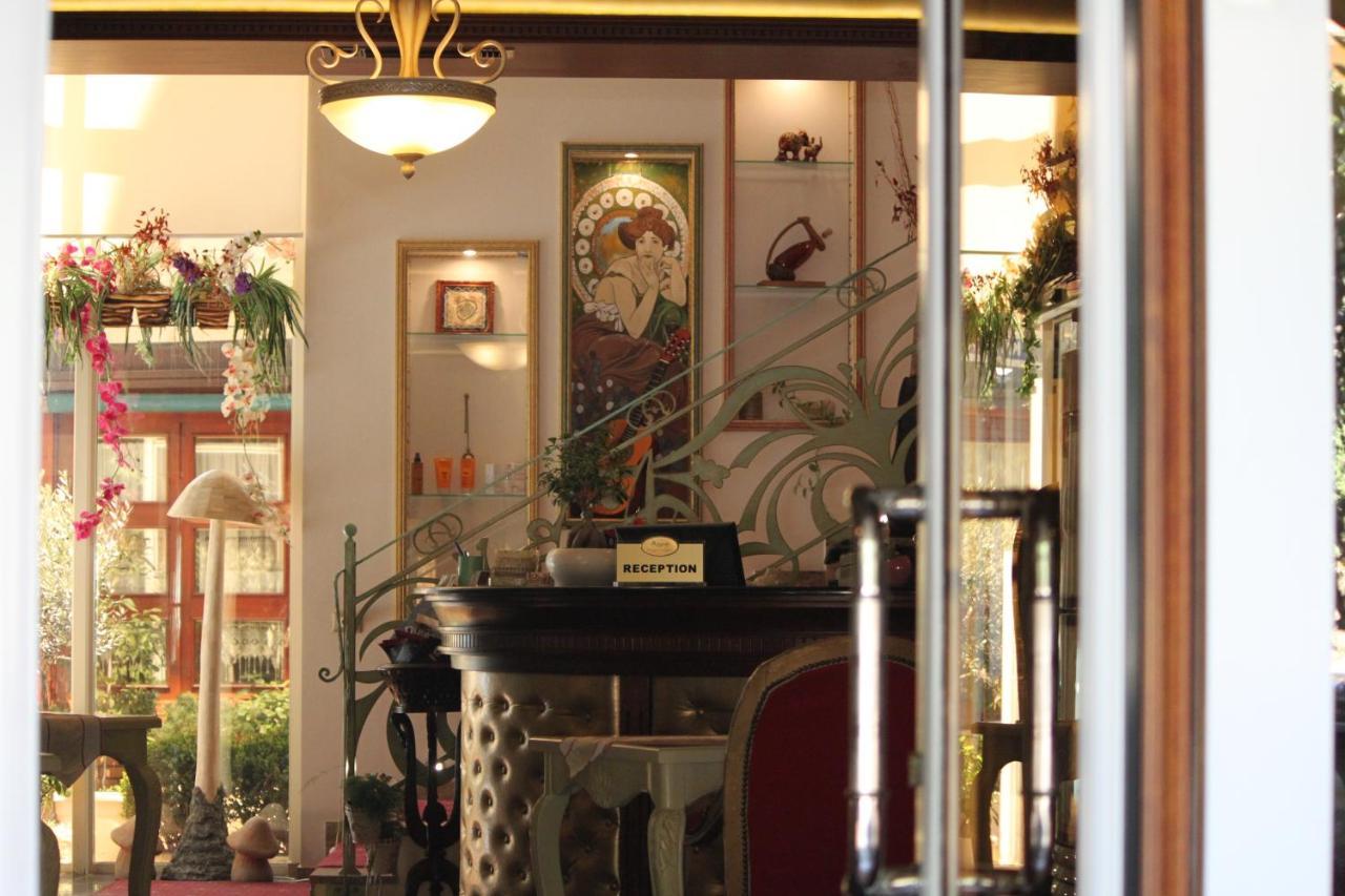 2 Kitarrat Boutique Hotel & Spa Durrës Kültér fotó