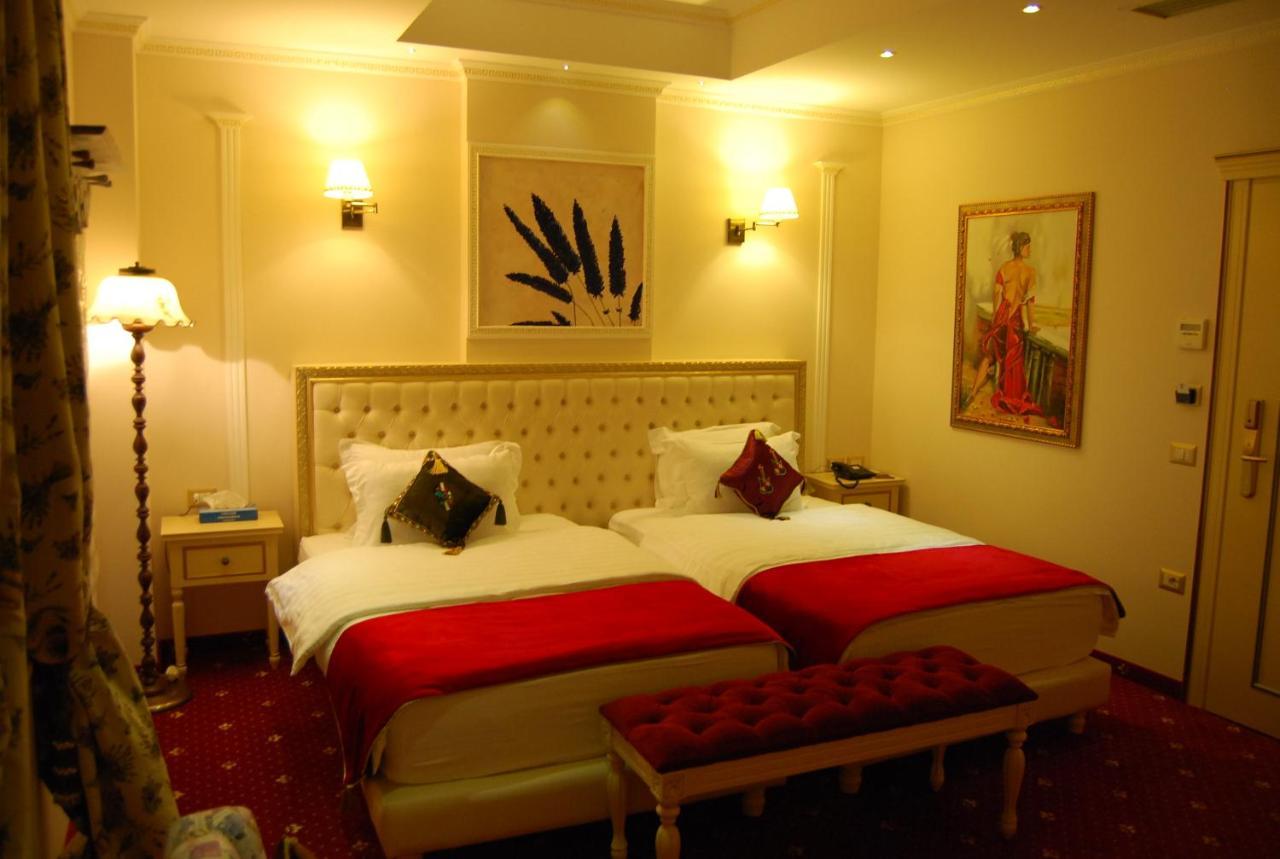 2 Kitarrat Boutique Hotel & Spa Durrës Kültér fotó