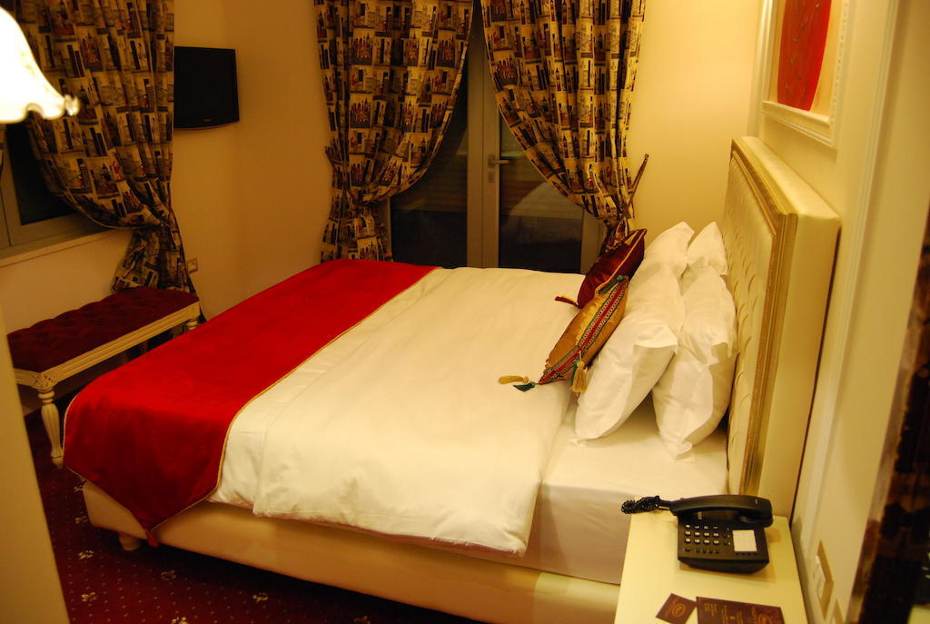 2 Kitarrat Boutique Hotel & Spa Durrës Kültér fotó