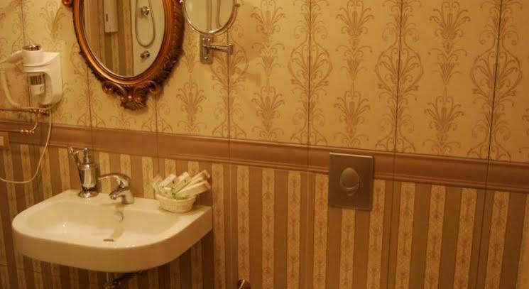 2 Kitarrat Boutique Hotel & Spa Durrës Kültér fotó